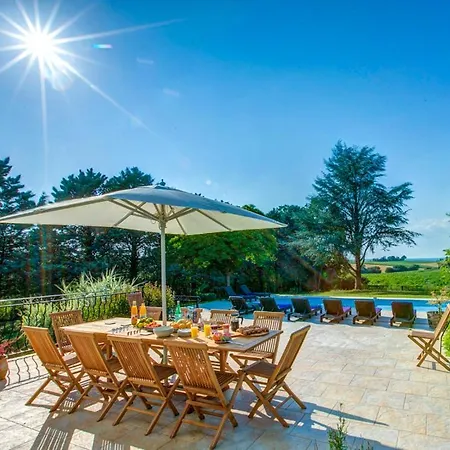 Sleeps 12 Pool Wifi Fourcès