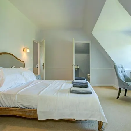 Sleeps 12 Pool Wifi