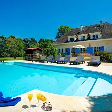 Sleeps 12 Pool Wifi *