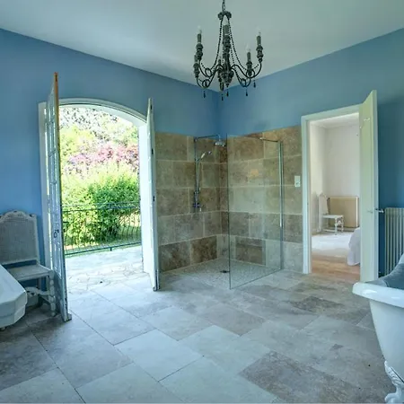 Sleeps 12 Pool Wifi