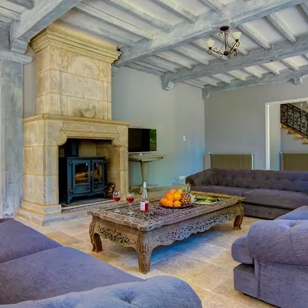Sleeps 12 Pool Wifi * Fourcès