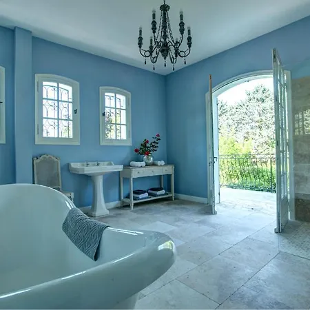 Sleeps 12 Pool Wifi Villa *