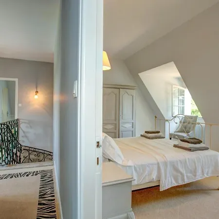 Sleeps 12 Pool Wifi